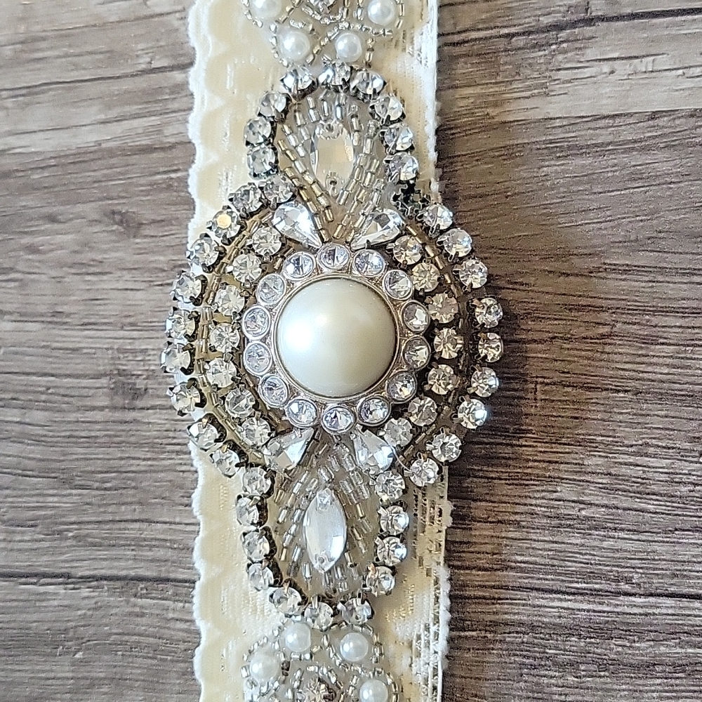 Custom made Garter - Picture 2 of 5